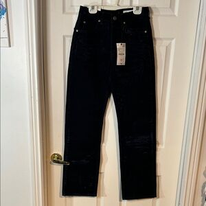 NWT Ladies Zara Size 2 deep dark navy Relaxed fit/Straight Leg/Mid Rise Denim